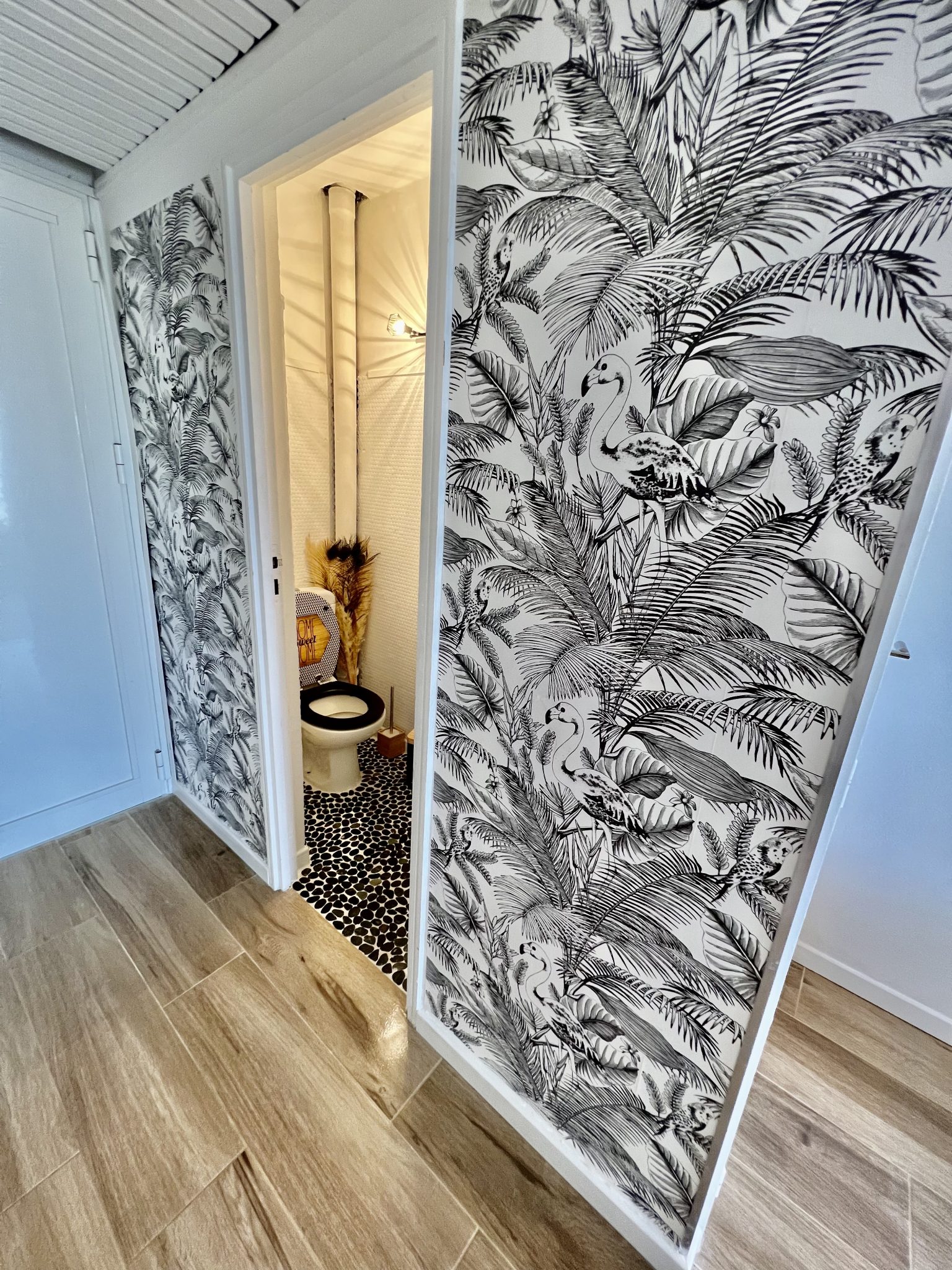 Entrée jungle WC black & white-Duplex LA JUNGLE BLEUE - Résidence Anse MARGOT - SAINT MARTIN