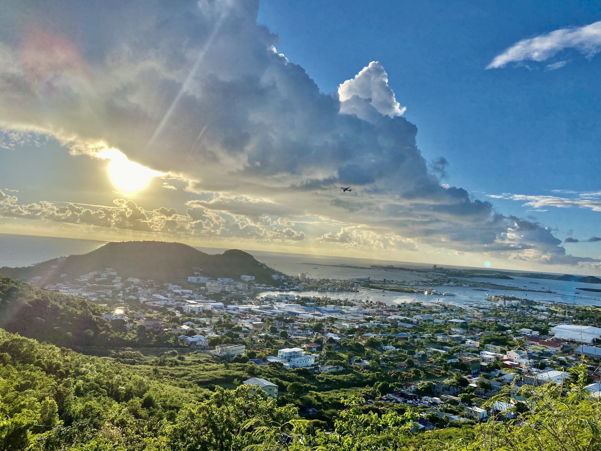 Magnifique panorama Baie Nettlé- Duplex LA JUNGLE BLEUE -Résidence Anse Margot - île de SAINT MARTIN - Antilles Françaises